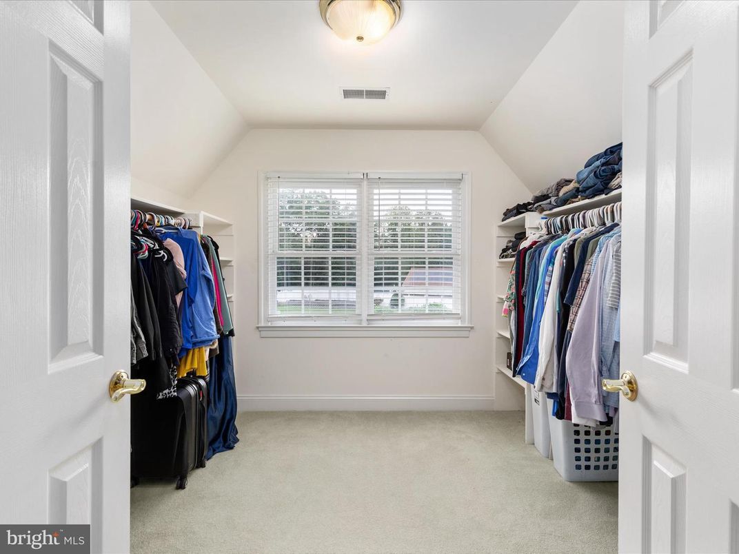 Interior, Walk-in Closets