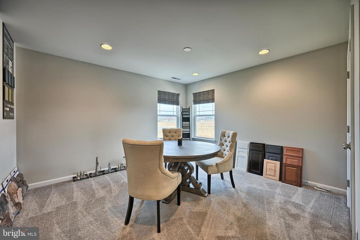 Dining room, Interior, Recessed Lighting