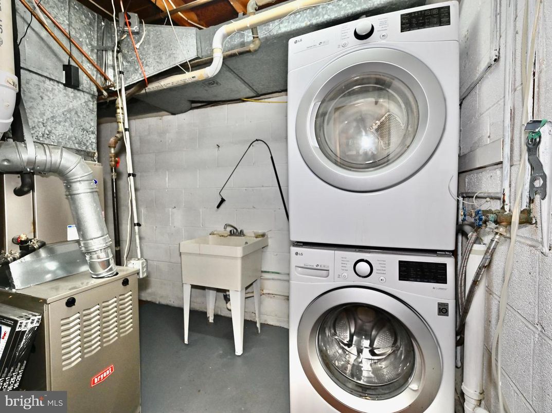 Interior, Utility Closets, Washer