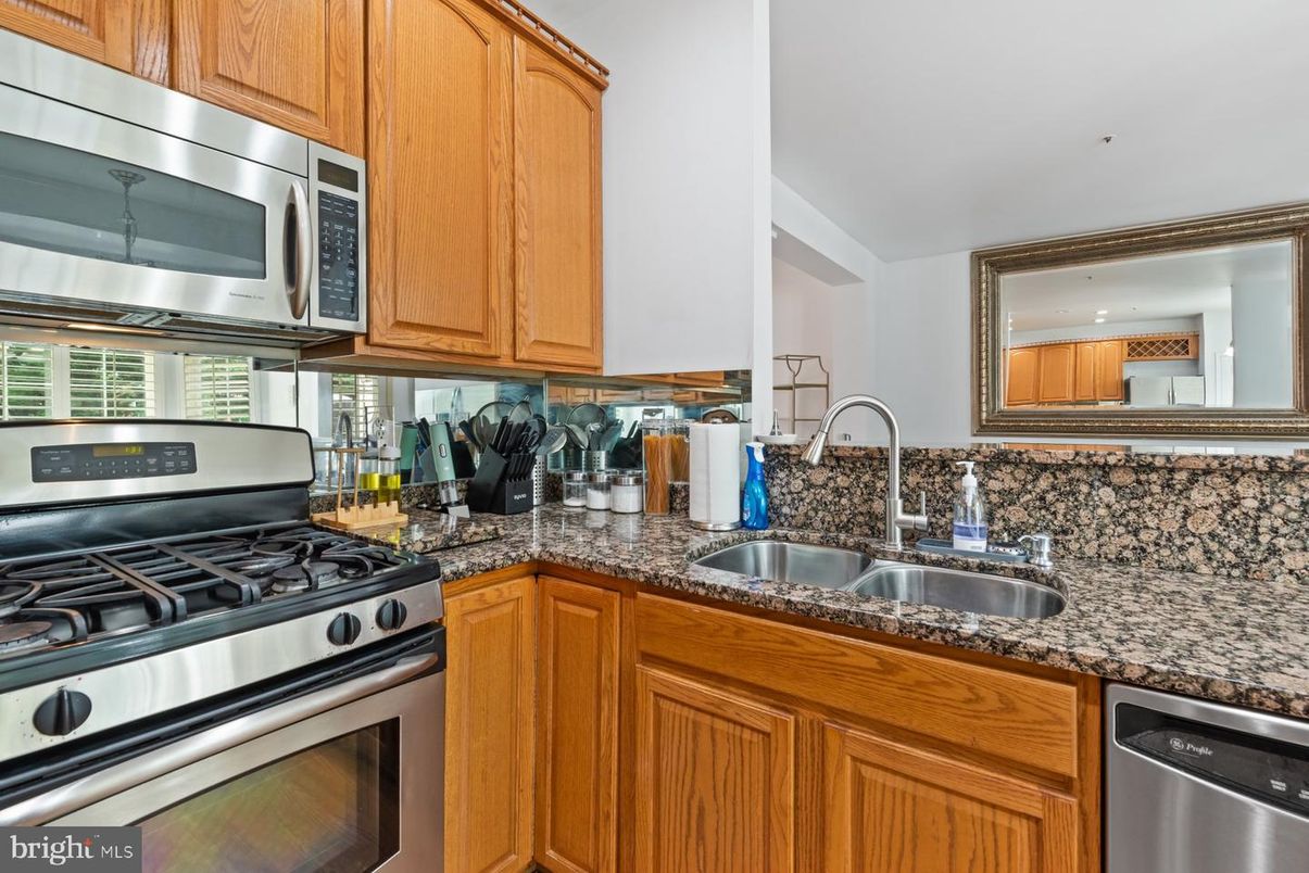 Interior, Kitchen, Stainless Steel Appliances