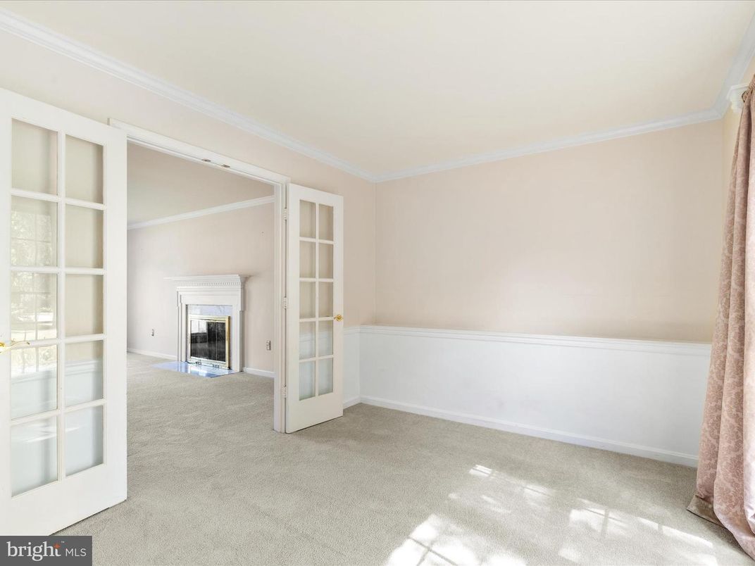 Empty room, Fireplace, Interior