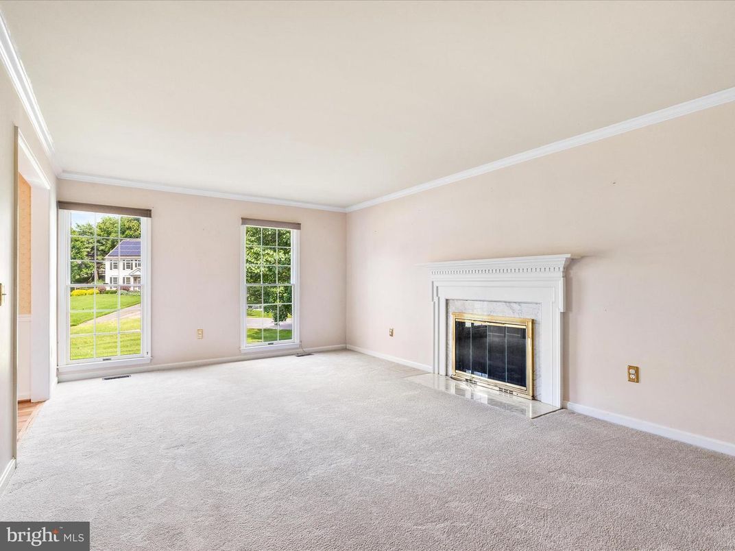 Empty room, Fireplace, Interior