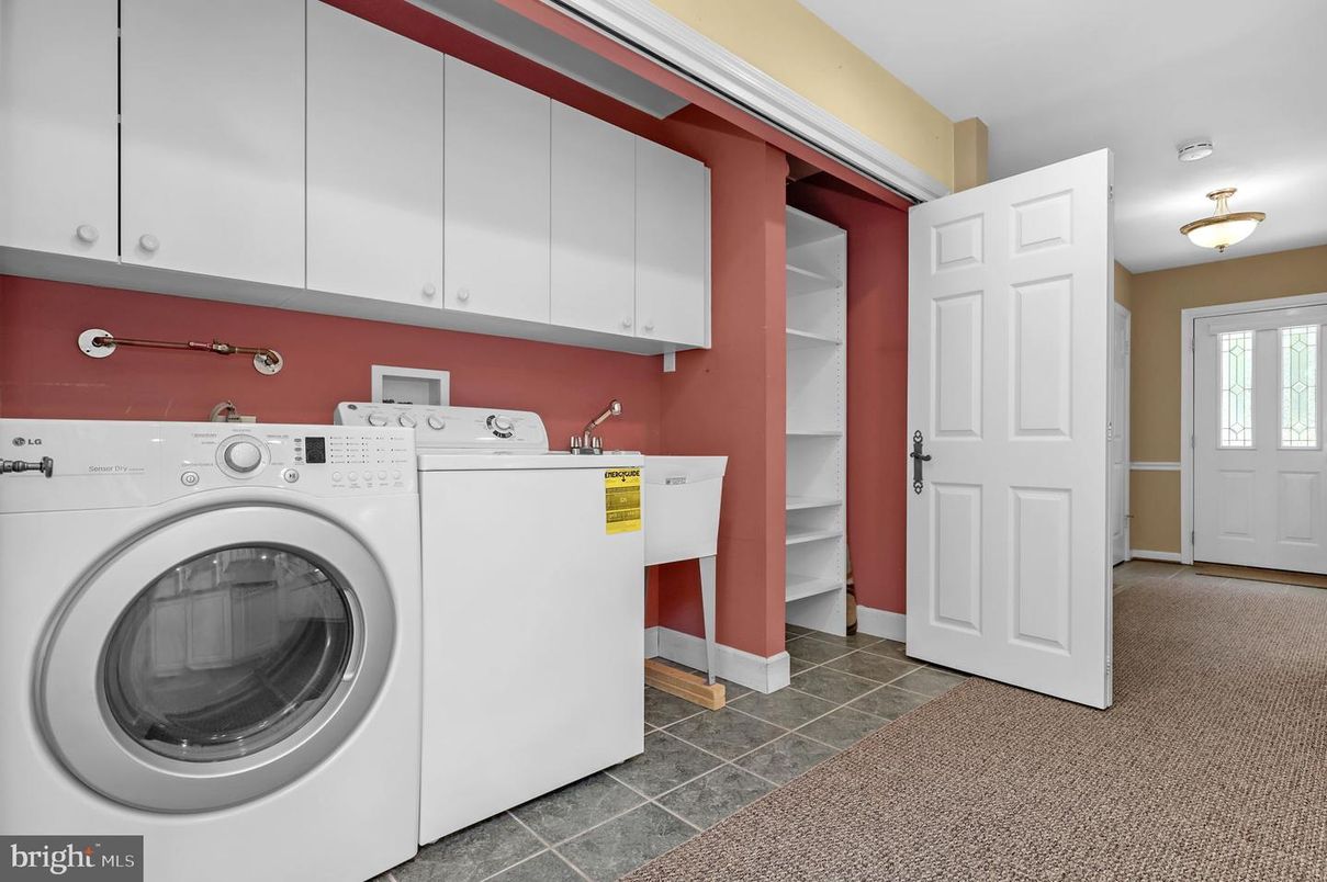 Interior, Washer
