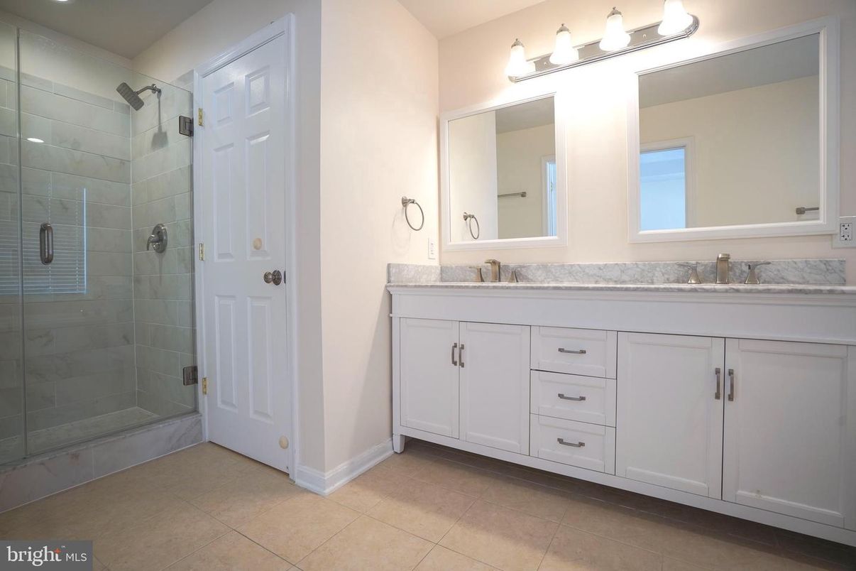 Bathroom, Dual Sink Vanities, Glass Shower, Interior, Recessed Lighting