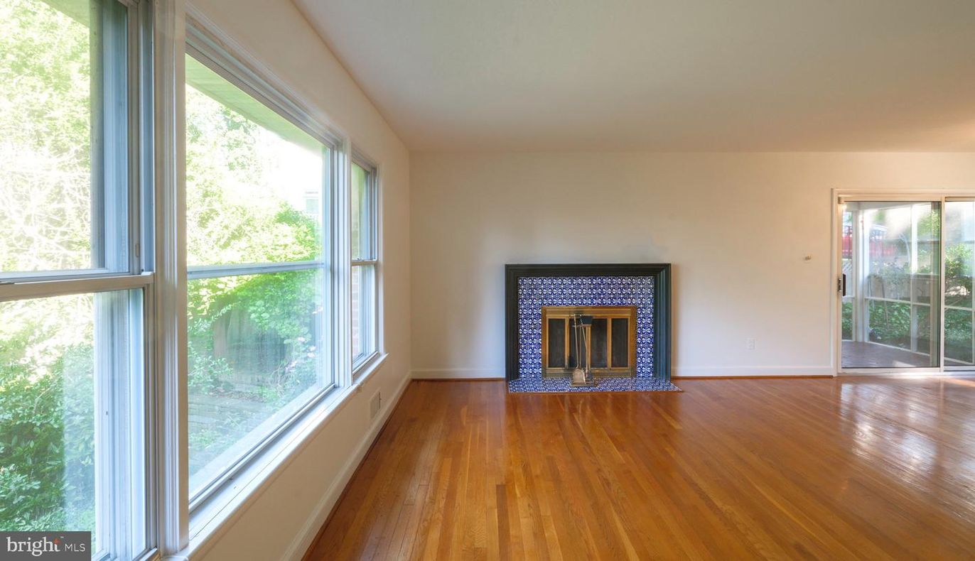 Empty room, Fireplace, Interior, Wood Texture Flooring