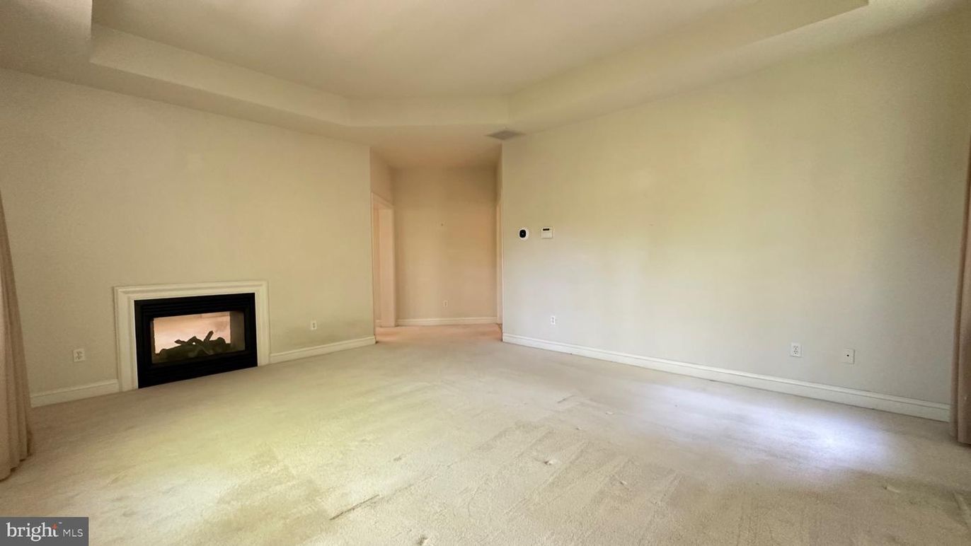 Empty room, Fireplace, Interior
