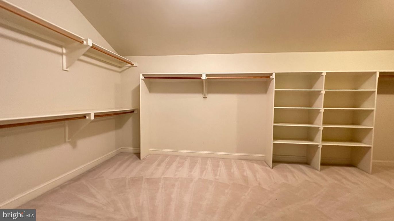 Interior, Walk-in Closets