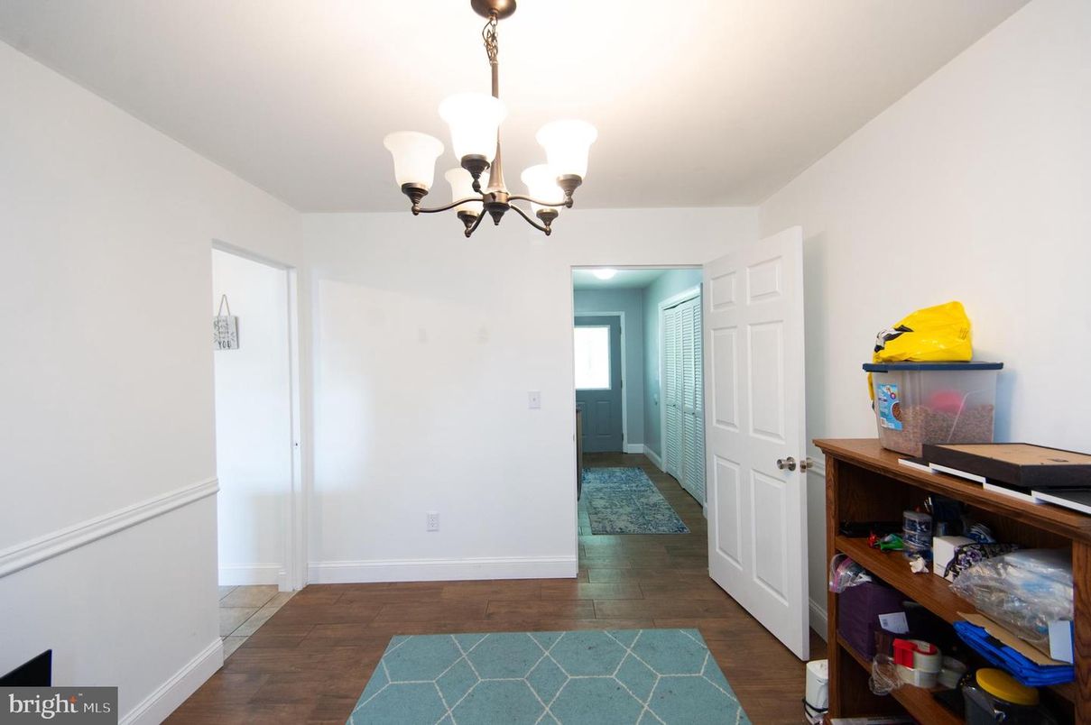 Chandelier, Interior, Wood Texture Flooring