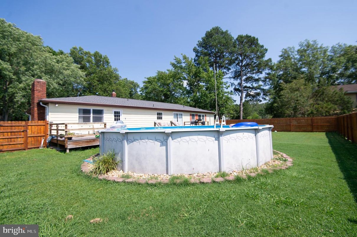 Backyard, Exterior, Pool