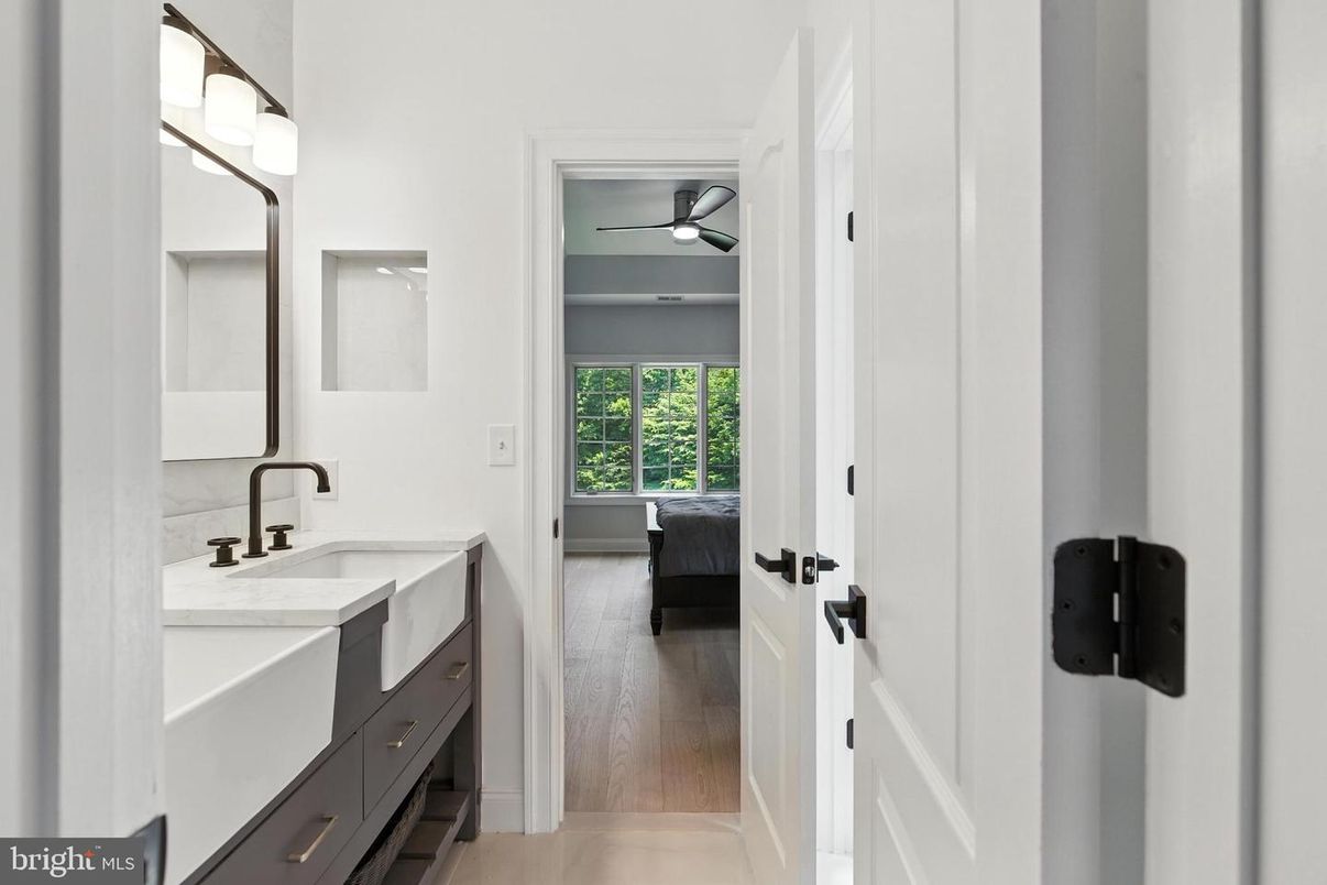 Bathroom, Dual Sink Vanities, Interior, Wood Texture Flooring