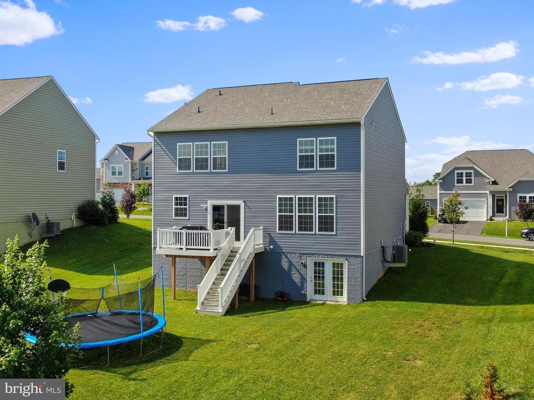 Backyard, Exterior, Playground