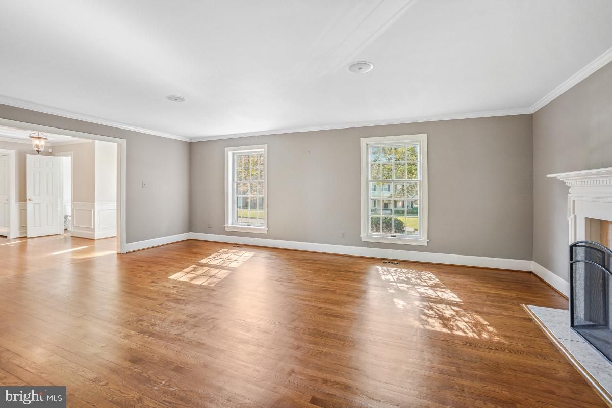 Empty room, Fireplace, Interior, Wood Texture Flooring