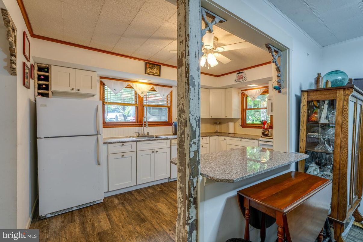 Interior, Kitchen, Wood Texture Flooring
