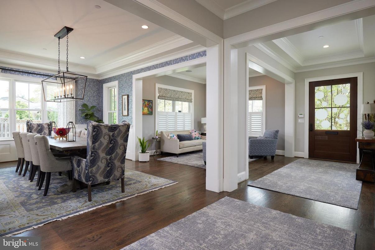 Chandelier, Dining room, Interior, Living room, Pendant Lights, Recessed Lighting, Wood Texture Flooring