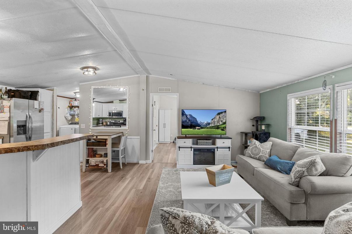 Interior, Kitchen, Living room, Stainless Steel Appliances, Wood Texture Flooring