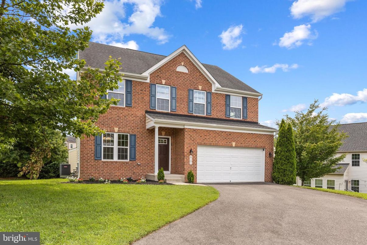 Attached, Exterior, Facade, Brick Facade, Brick Traditional