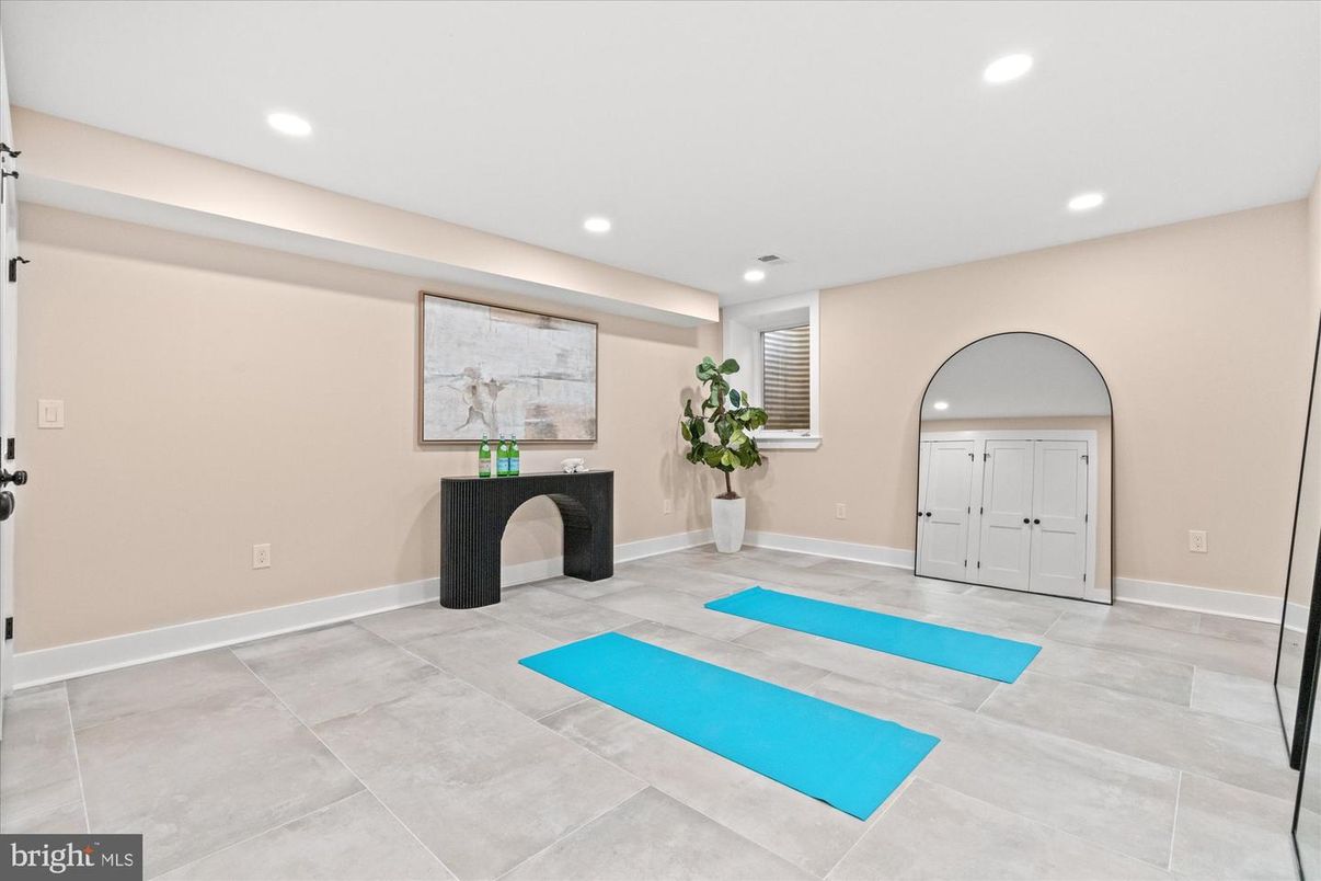 Interior, Recessed Lighting