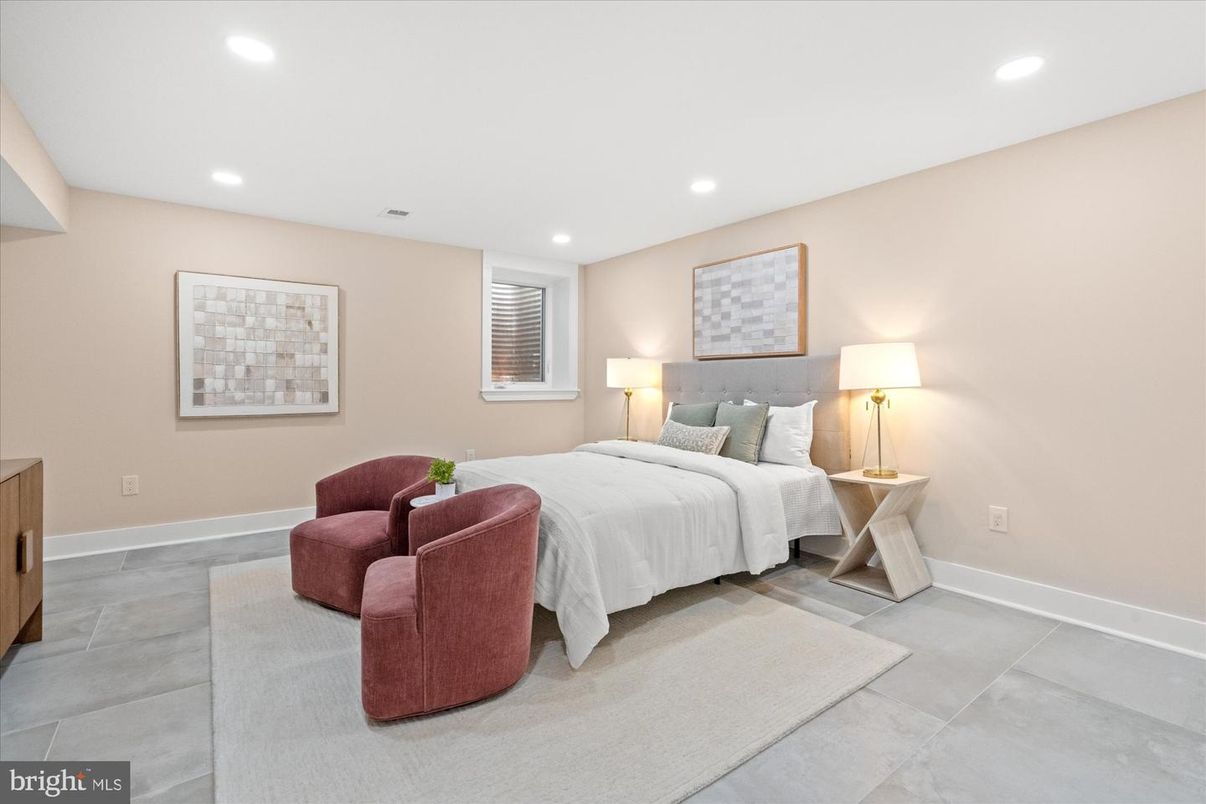 Bedroom, Interior, Recessed Lighting