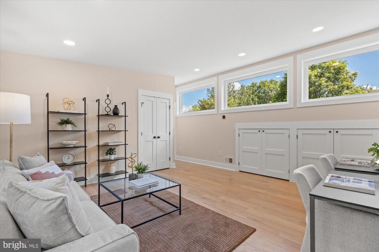 Home Office, Interior, Living room, Recessed Lighting, Wood Texture Flooring