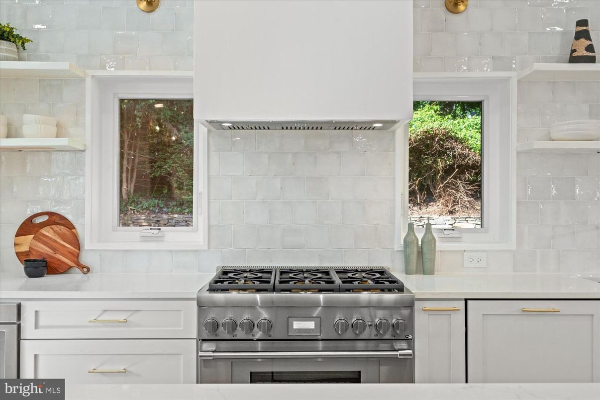Interior, Kitchen, Stainless Steel Appliances