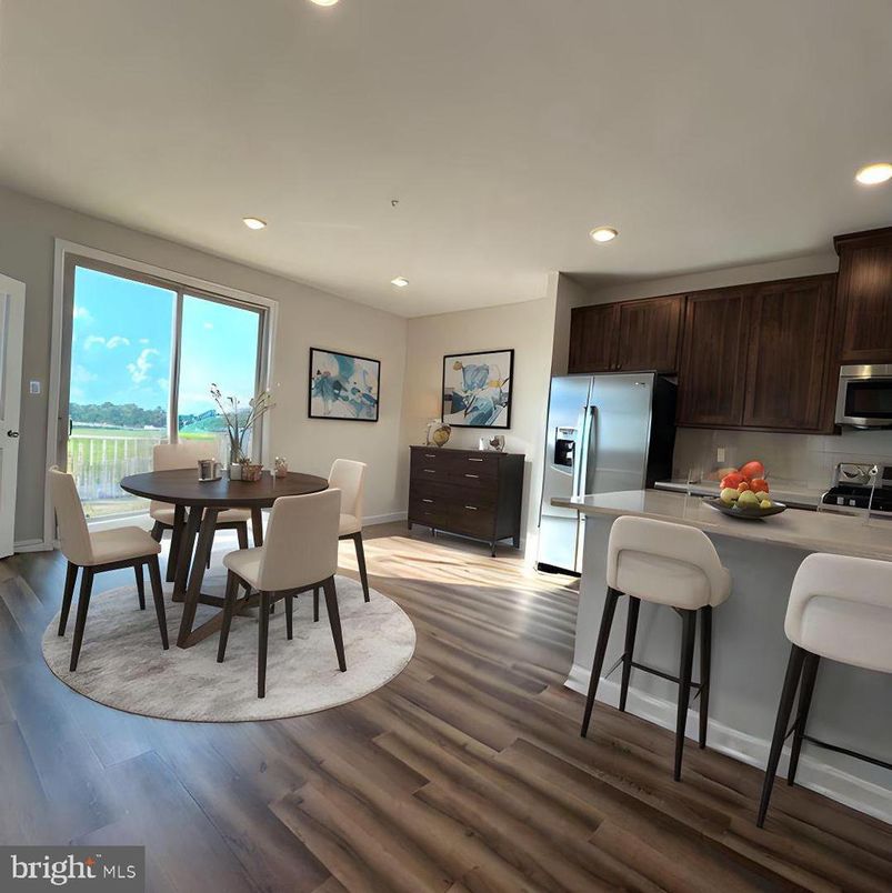 Dining room, Interior, Kitchen, Recessed Lighting, Stainless Steel Appliances, Water, Wood Texture Flooring
