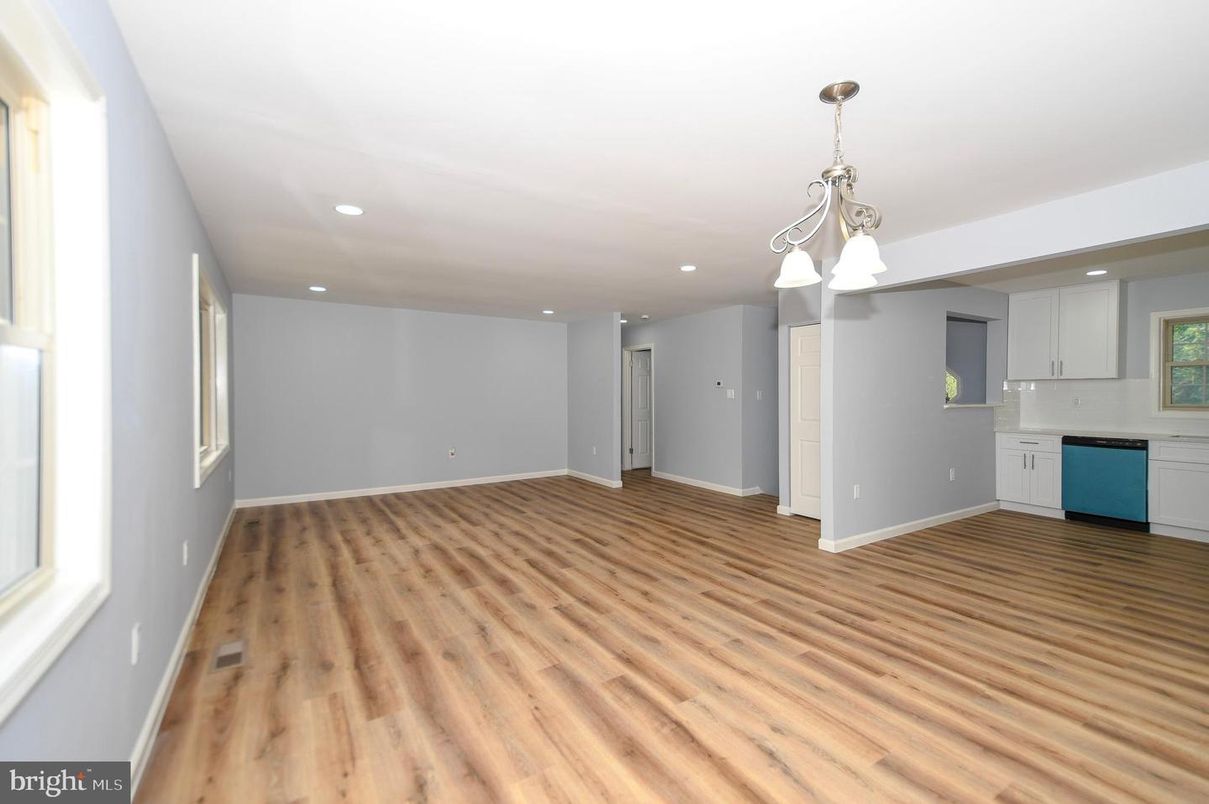 Empty room, Interior, Kitchen, Pendant Lights, Recessed Lighting, Wood Texture Flooring