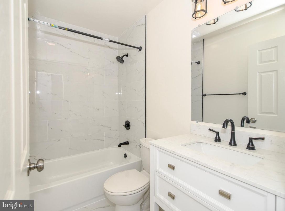 Bathroom, Interior, Marble Walls