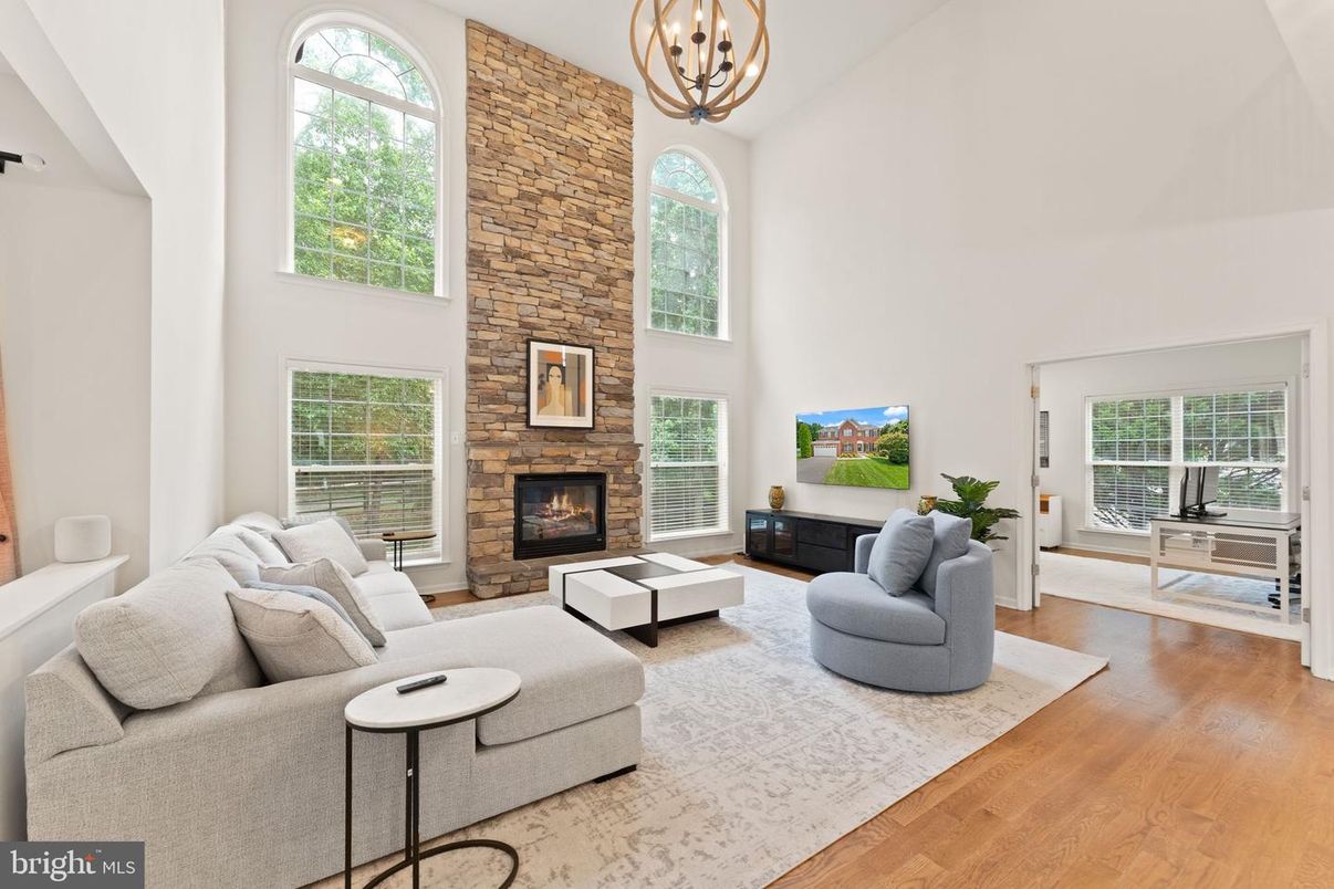 Fireplace, Interior, Living room, Pendant Lights, Stone Walls, Wood Texture Flooring
