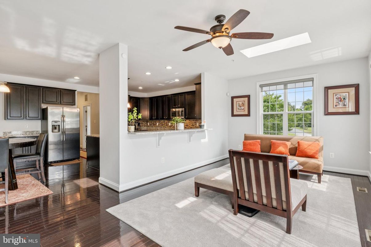 Dining room, Interior, Kitchen, Recessed Lighting, Stainless Steel Appliances, Wood Texture Flooring