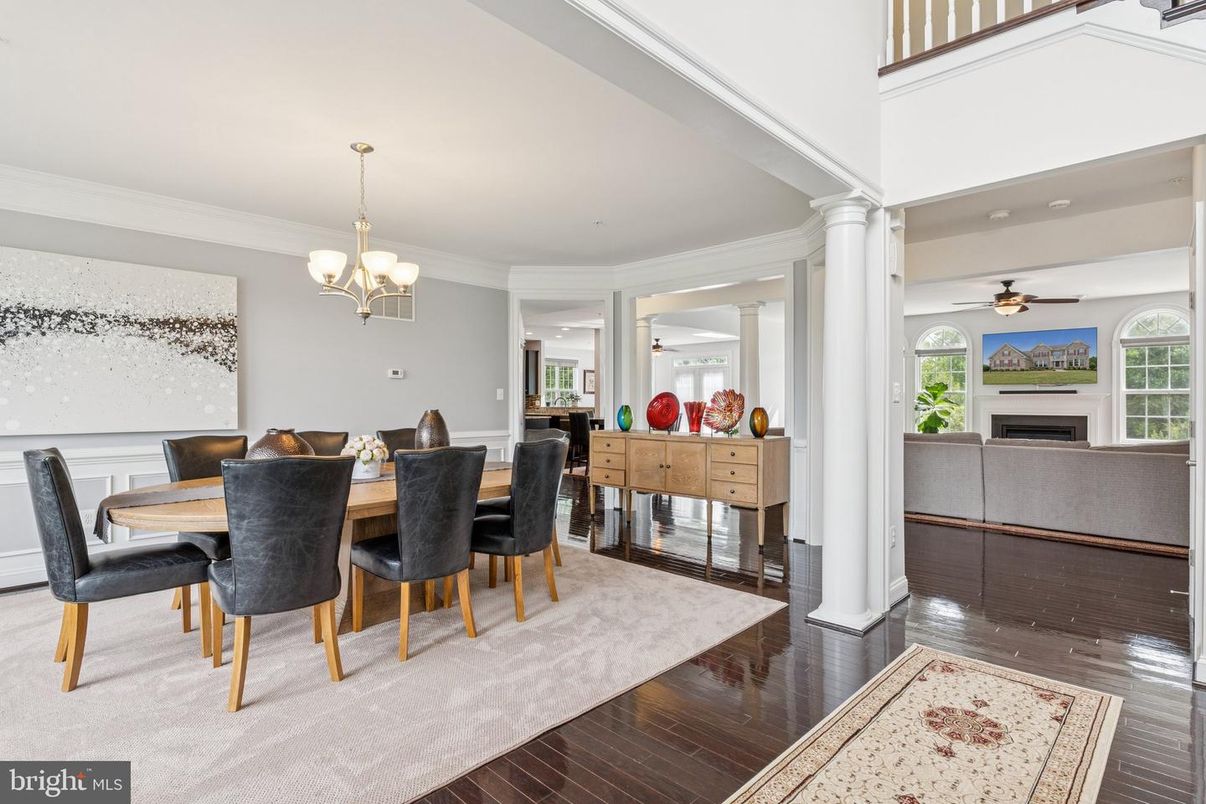 Chandelier, Dining room, Fireplace, Interior, Wood Texture Flooring