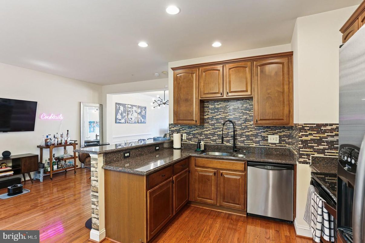 Interior, Kitchen, Recessed Lighting, Wood Texture Flooring