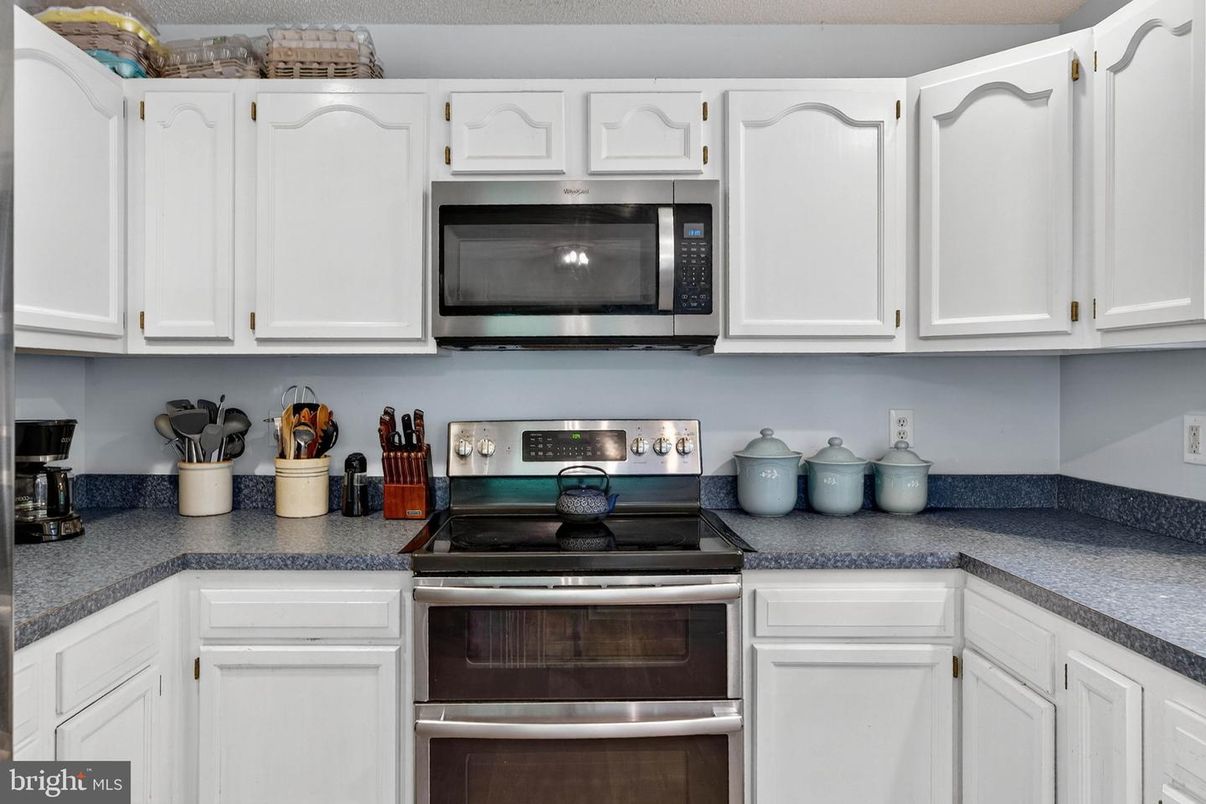 Interior, Kitchen, Stainless Steel Appliances