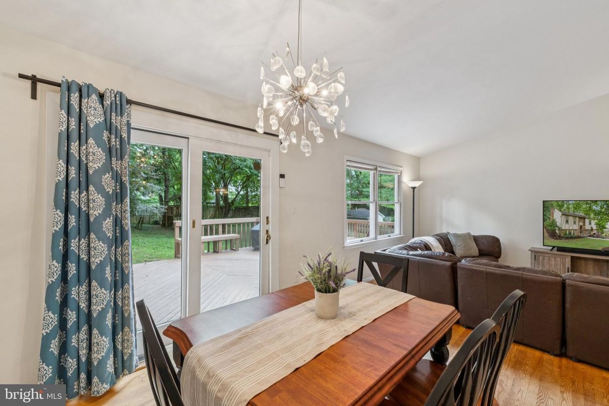 Dining room, Interior, Living room, Pendant Lights, Wood Texture Flooring