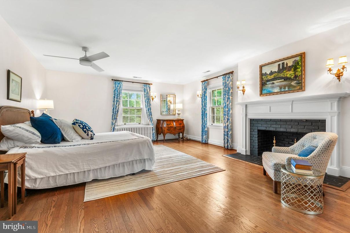 Bedroom, Fireplace, Interior, Wood Texture Flooring