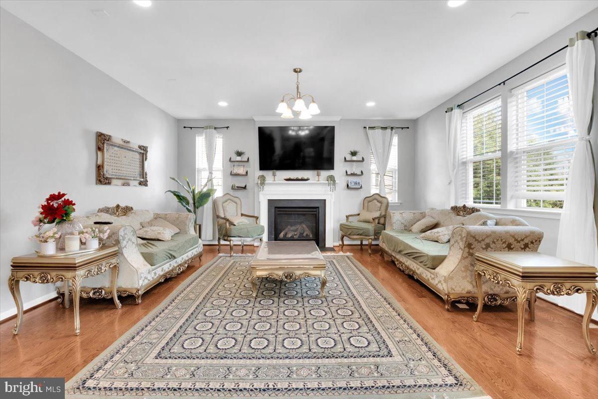 Fireplace, Interior, Living room, Pendant Lights, Recessed Lighting, Wood Texture Flooring