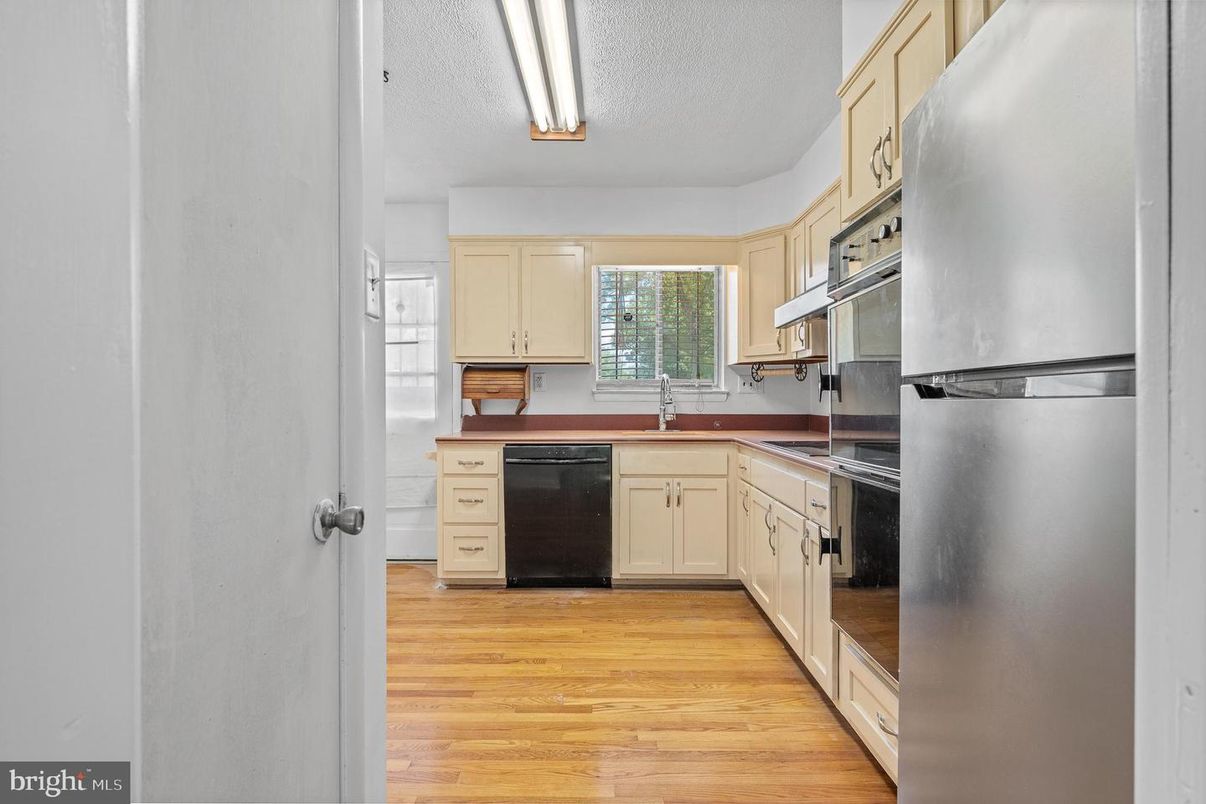 Interior, Kitchen, Wood Texture Flooring