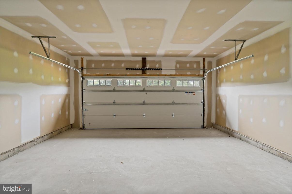 Garage, Interior, Recessed Lighting