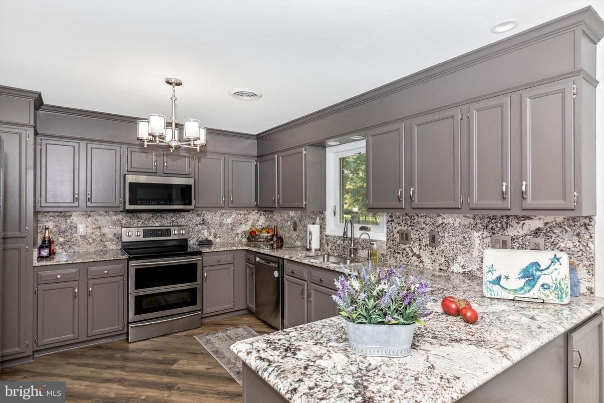 Chandelier, Interior, Kitchen, Recessed Lighting, Stainless Steel Appliances, Wood Texture Flooring