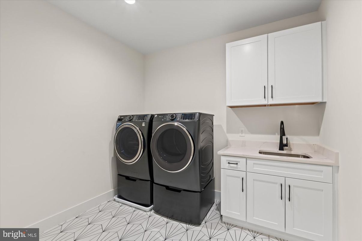Interior, Recessed Lighting, Washer