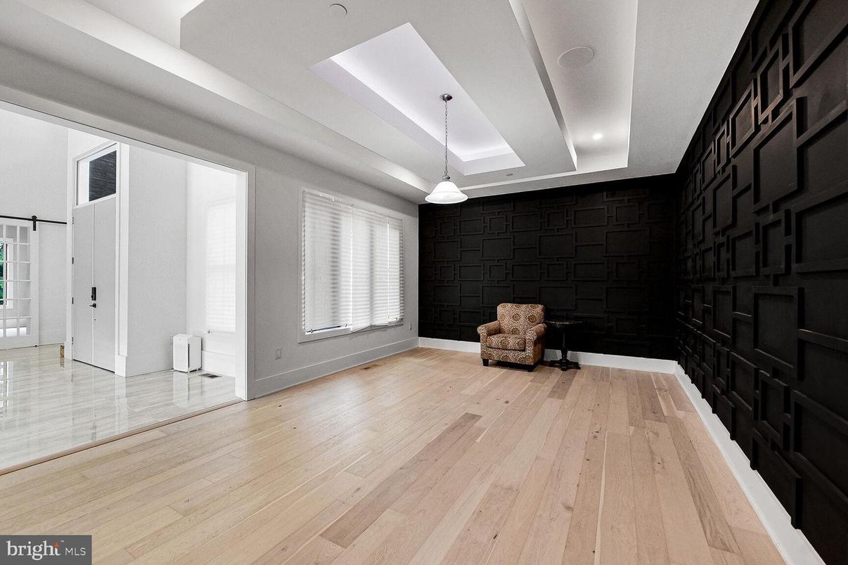 Empty room, Interior, Pendant Lights, Recessed Lighting, Wood Texture Flooring