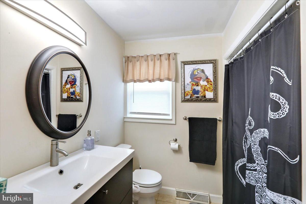 Bathroom, Interior