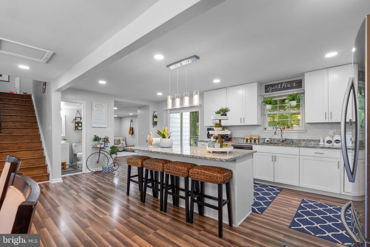 Interior, Kitchen, Pendant Lights, Recessed Lighting, Wood Texture Flooring