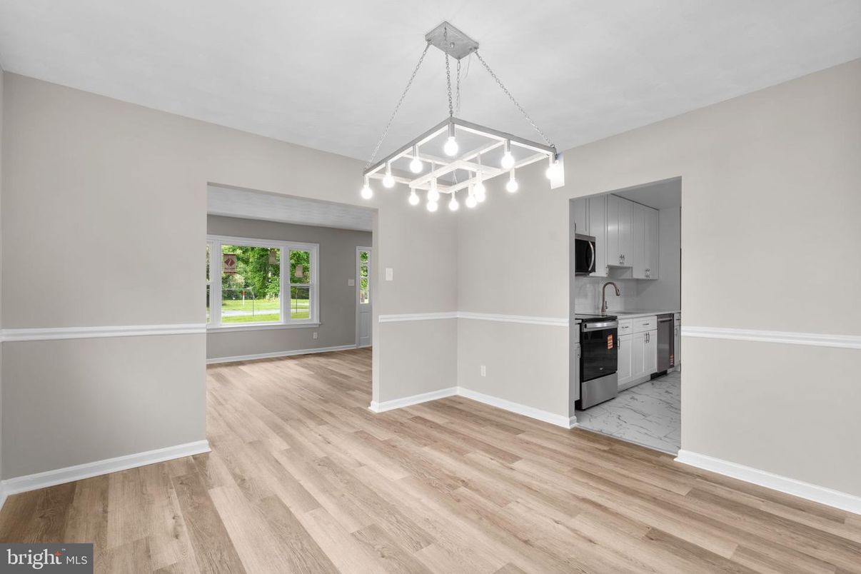 Empty room, Interior, Kitchen, Pendant Lights, Wood Texture Flooring