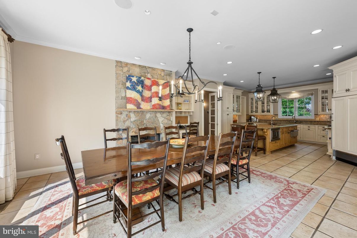 Chandelier, Dining room, Fireplace, Interior, Kitchen, Pendant Lights, Recessed Lighting