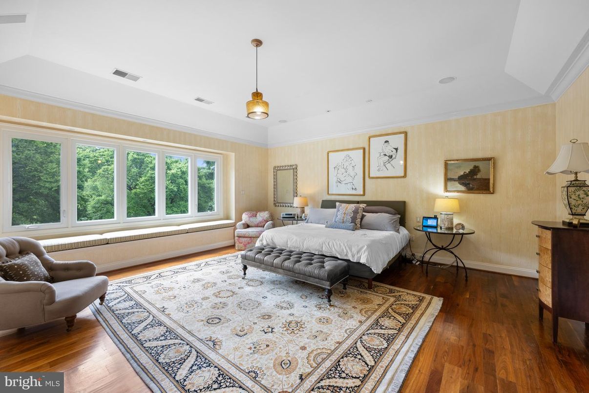 Bedroom, Interior, Pendant Lights, Wood Texture Flooring