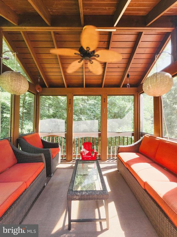 Interior, Living room, Sun Room, Wooden Beams, Wooden Ceilings