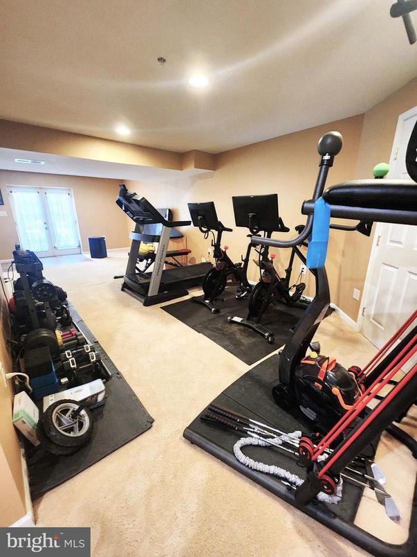 Fitness Equipment, Interior, Recessed Lighting