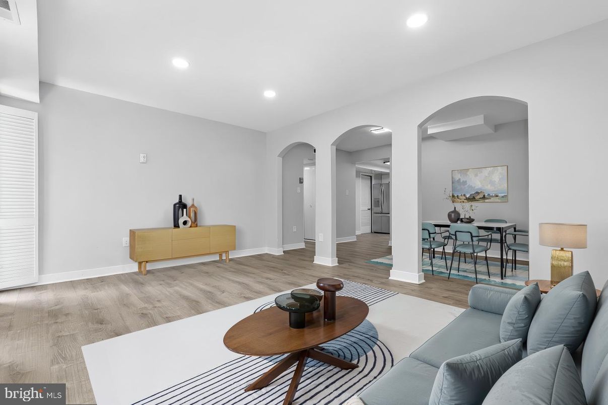 Dining room, Interior, Living room, Recessed Lighting, Wood Texture Flooring