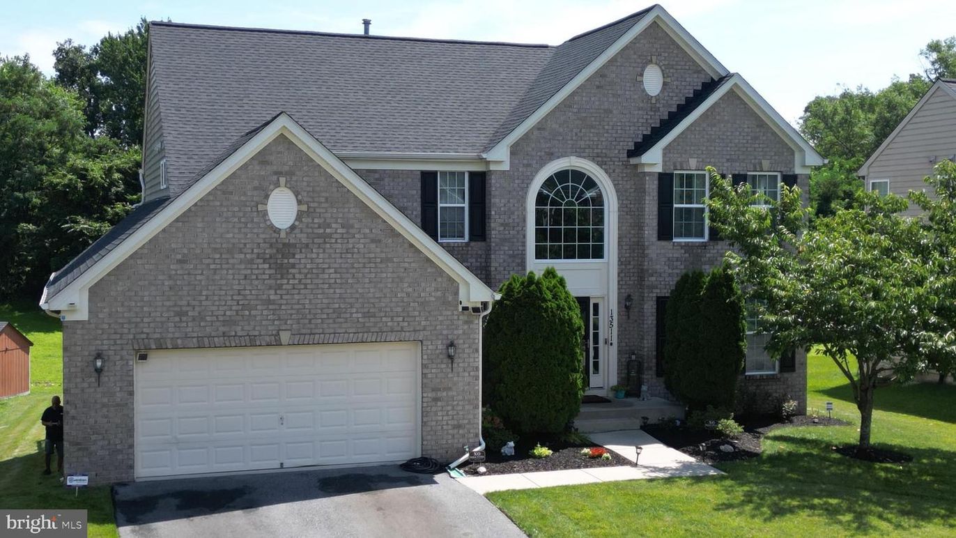 Attached, Exterior, Facade, Brick Facade, Brick Traditional