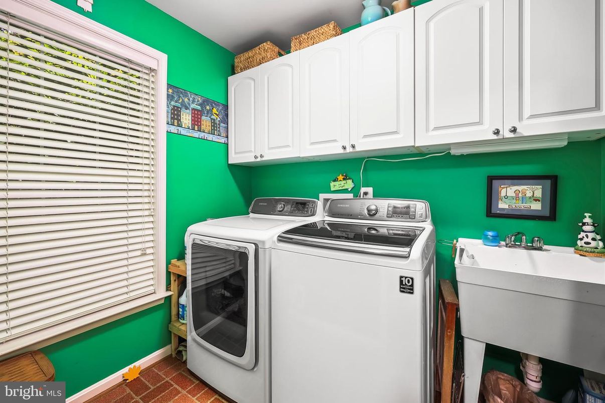 Interior, Washer